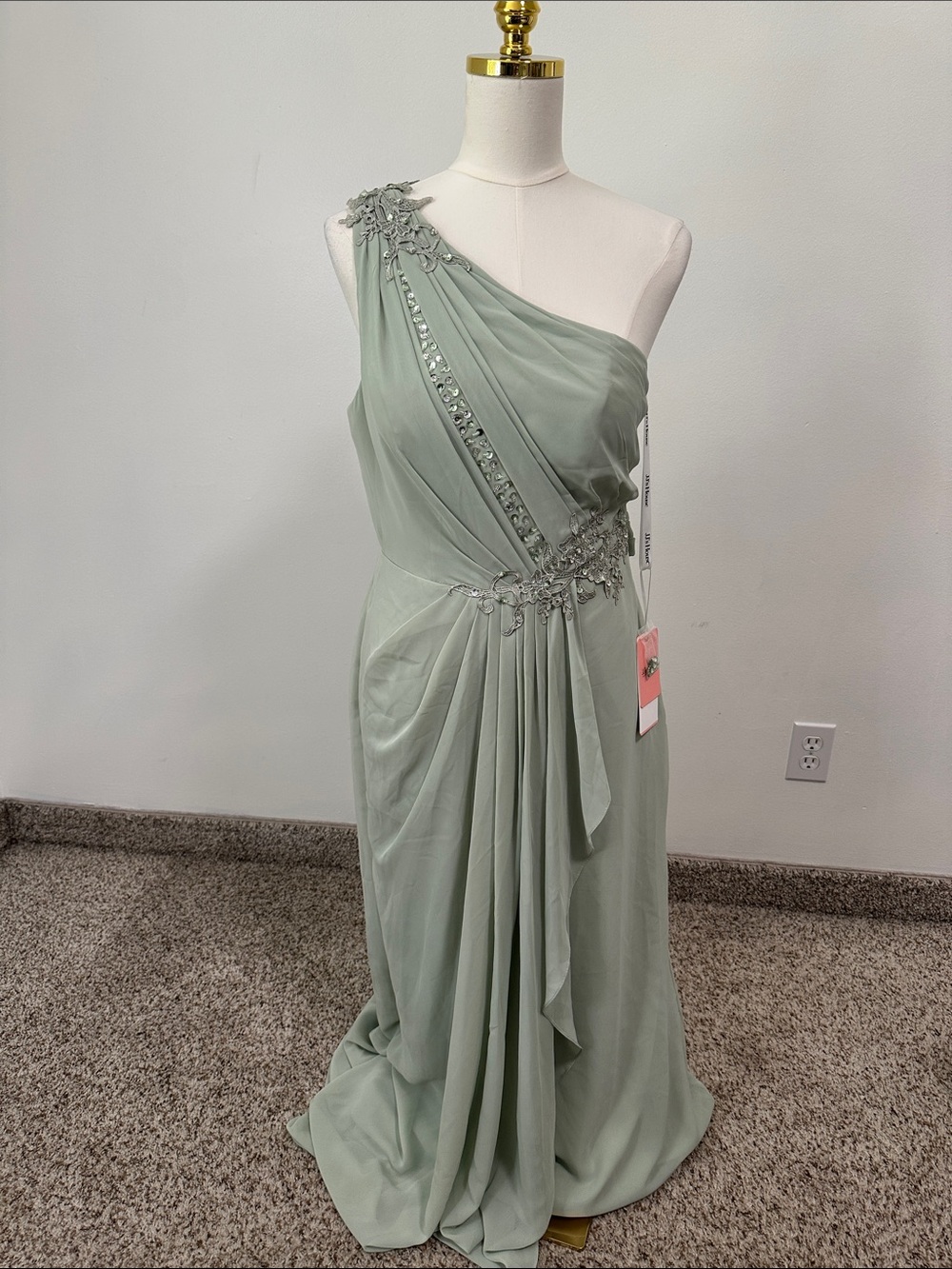 👒 NWT JJs House Formal Dress